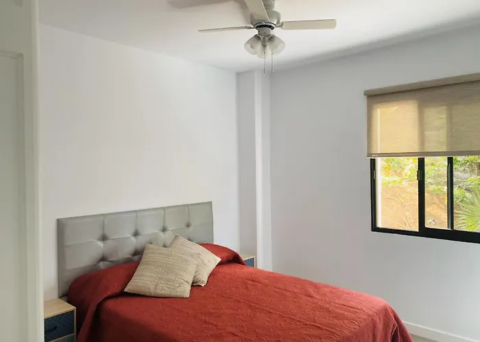 Playa La Arena Puerto de Santiago (Tenerife)